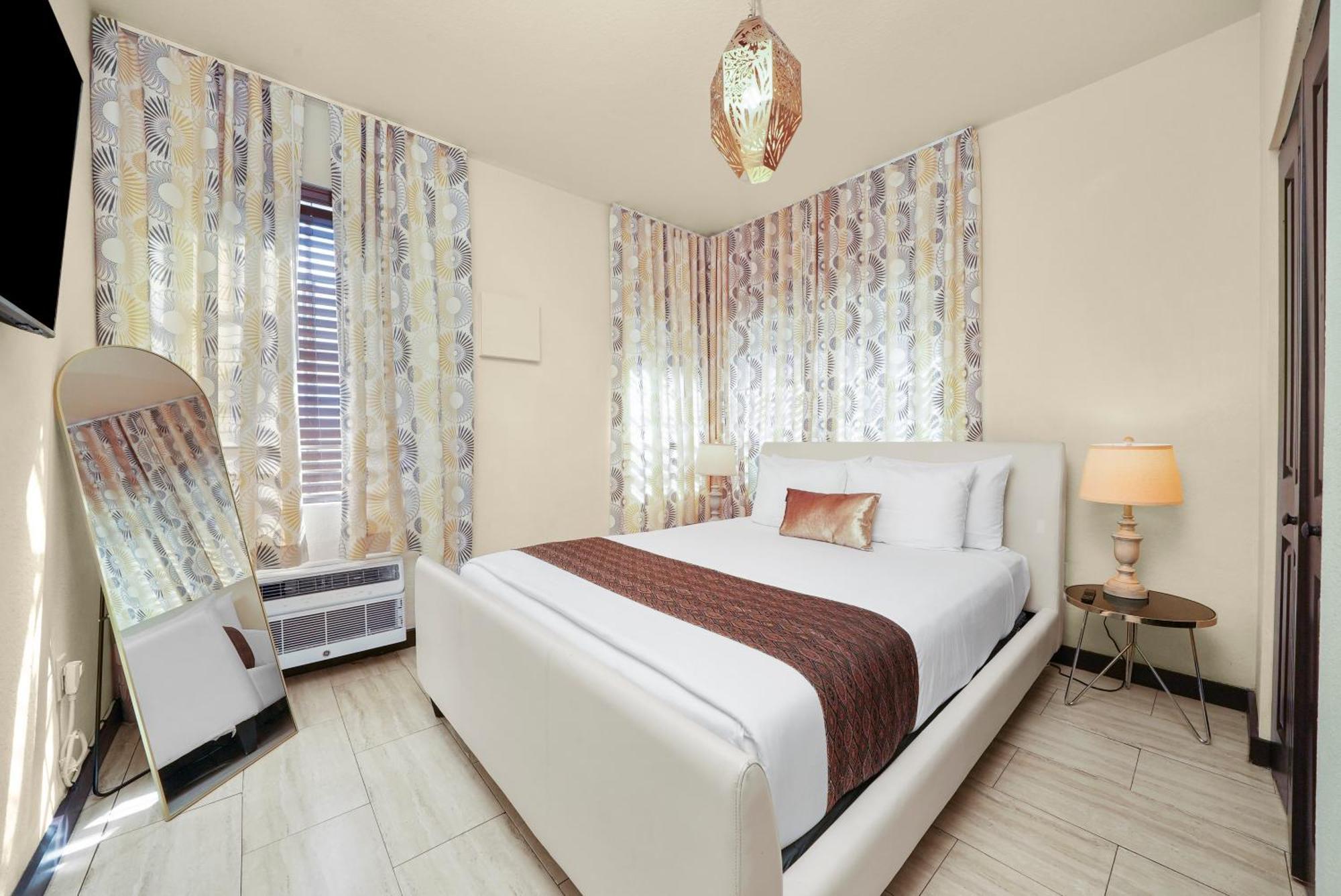 Tradewinds Apartment Hotel Маямі-Біч Екстер'єр фото