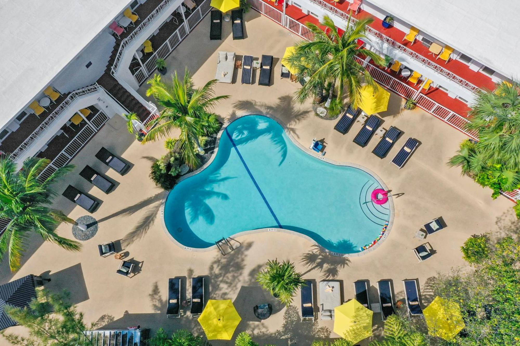 Tradewinds Apartment Hotel Маямі-Біч Екстер'єр фото