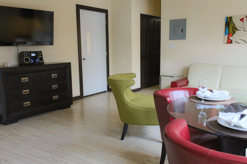 Tradewinds Apartment Hotel Маямі-Біч Екстер'єр фото
